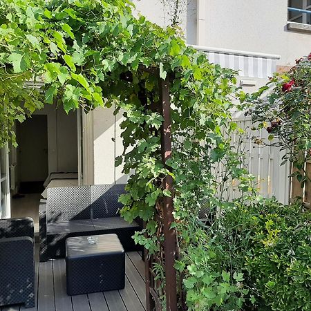 Pratique Et Calme Dans Centre De Evry Lägenhet Courcouronnes Exteriör bild